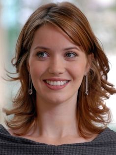 Nathalia Dill