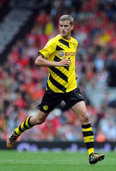 Sven Bender