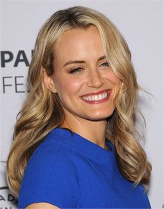 Taylor Schilling