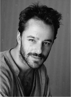 Gil Bellows