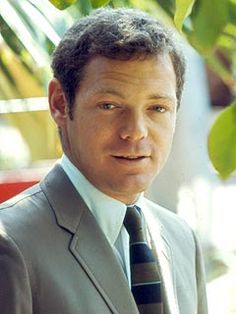 James MacArthur