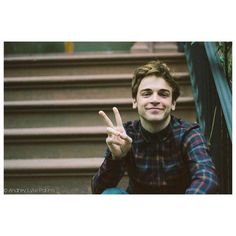 Sean Grandillo