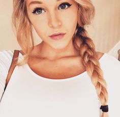 Courtney Tailor