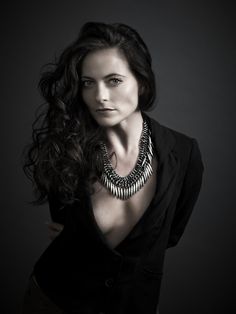 Lara Pulver