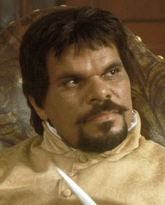 Luis Guzman