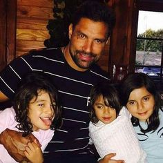 Manu Bennett