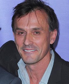 Robert Knepper