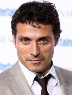 Rufus Sewell