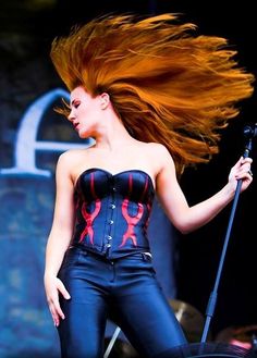 Simone Simons