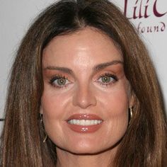 Tracy Scoggins