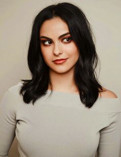 Camila Mendes