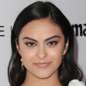 Camila Mendes