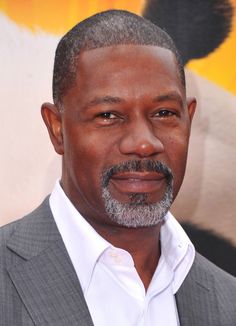 Dennis Haysbert