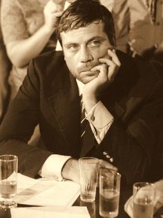 Oliver Reed