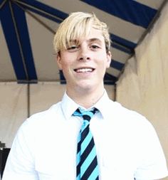 Riker Lynch