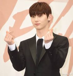 Hwang Min-hyun