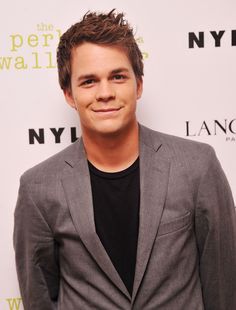 Johnny Simmons