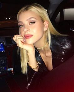 Nicola Peltz