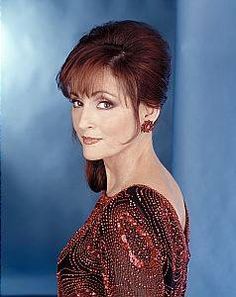 Robin Strasser