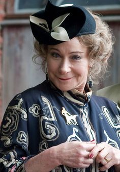 Zoe Wanamaker