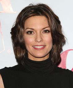 Alana De La Garza