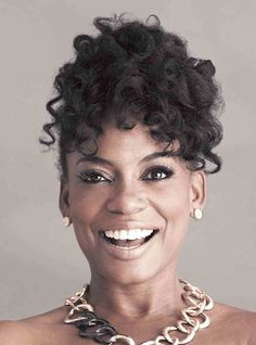 Aunjanue Ellis