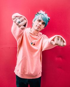 Awsten Knight