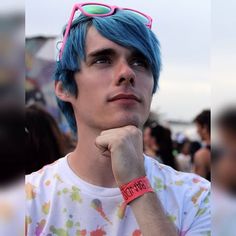 Awsten Knight