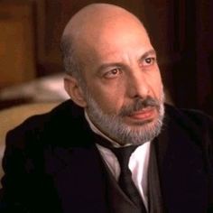 Erick Avari