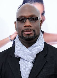 Richard T Jones