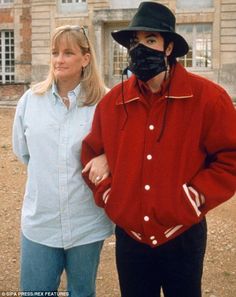 Debbie Rowe