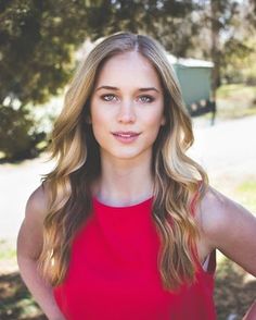 Elizabeth Lail