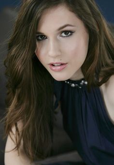 Erin Sanders