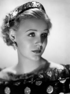 Gloria Stuart