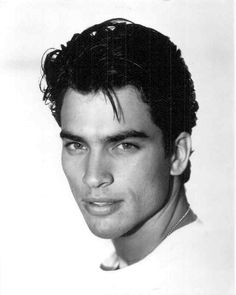 Johnathon Schaech