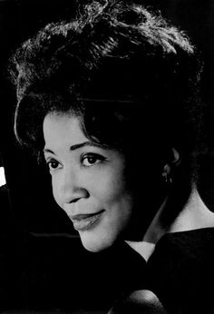 Olivia Cole