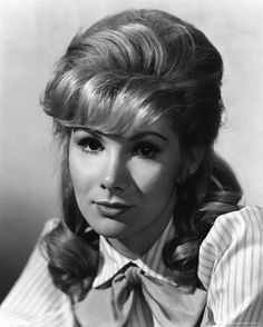 Susan Hampshire