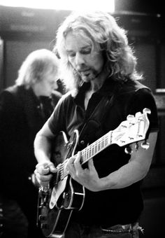 Tommy Shaw