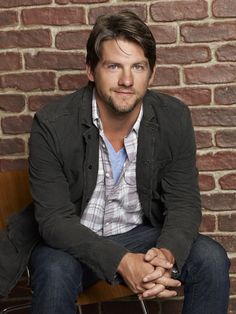 Zachary Knighton