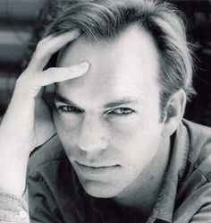 Hugo Weaving