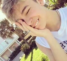 Leondre Devries