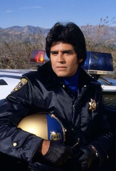 Erik Estrada