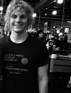 Evan Peters