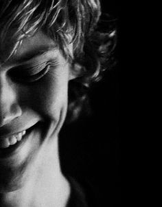 Evan Peters