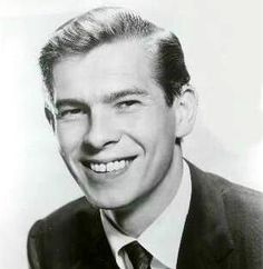 Johnnie Ray