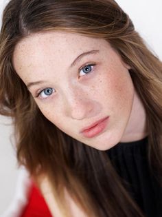 Sophie Lowe