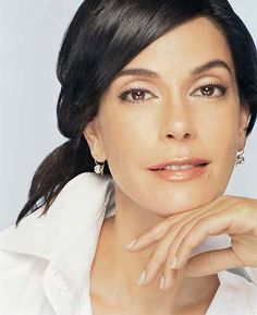 Teri Hatcher