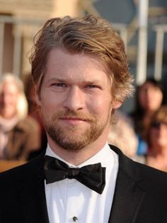 Todd Lowe