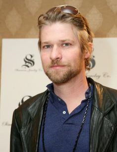 Todd Lowe