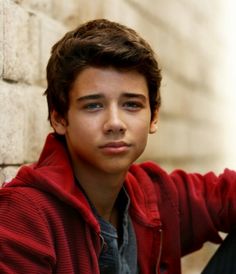 Uriah Shelton